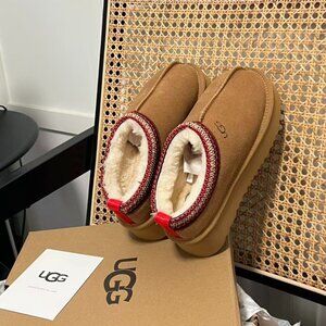 Ugg Tazz Platform Slippers Chestnut